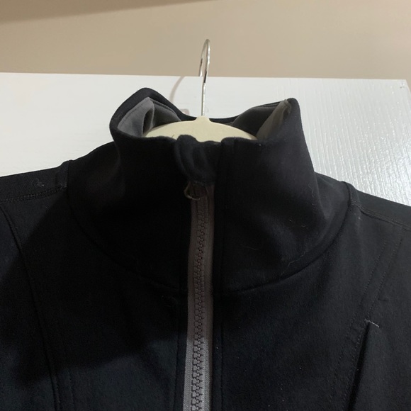 Yogasmoga jacket. Size 6. Perfect condition. - Picture 2 of 9